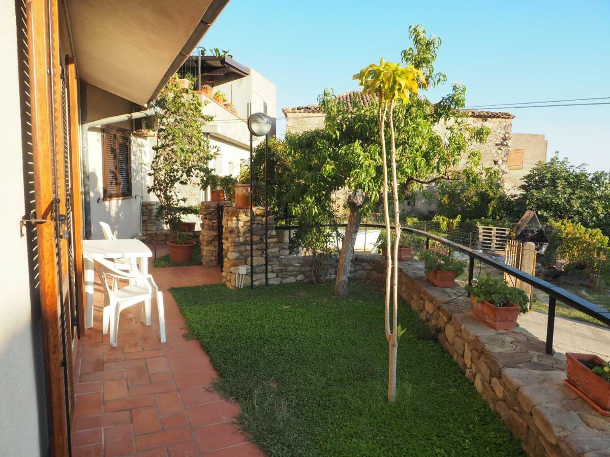 Casa Vacanze Ulisse Roccella Ionica Esterno foto